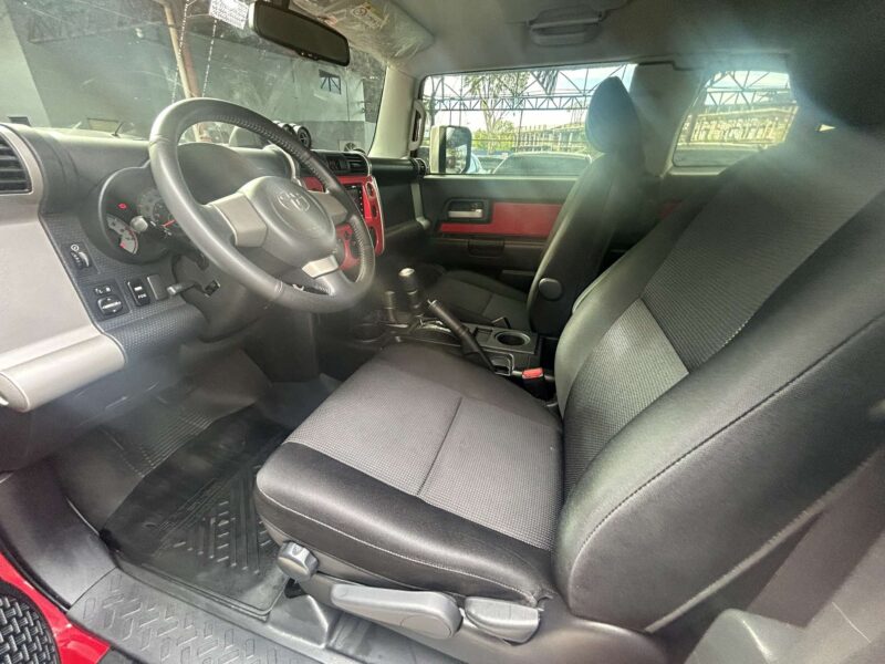2017 TOYOTA FJ CRUISER 4.0L AUTOMATIC TRANSMISSION