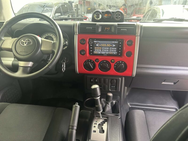 2017 TOYOTA FJ CRUISER 4.0L AUTOMATIC TRANSMISSION