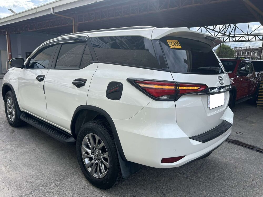 2022 TOYOTA FORTUNER V 2.4L DSL AUTOMATIC TRANSMISSION