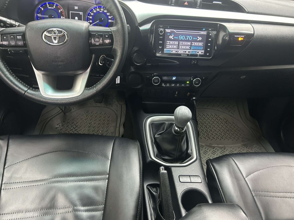 2016 TOYOTA HILUX G MANUAL TRANSMISSION