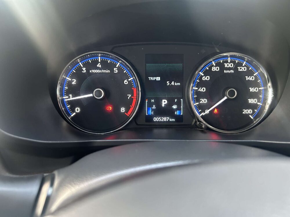 2024 MITSUBISHI XPANDER 1.5L GLS 5TKM ONLY AUTOMATIC TRANSMISSION