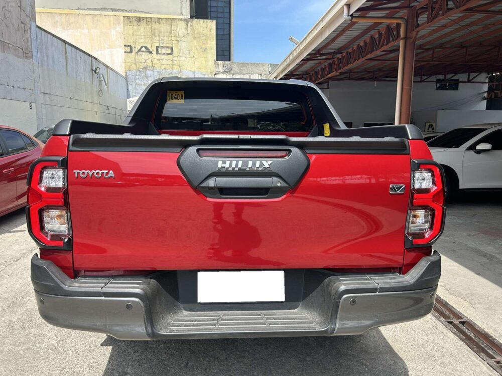 2024 TOYOTA HILUX CONQUEST V 6TKM ONLY AUTOMATIC TRANSMISSION