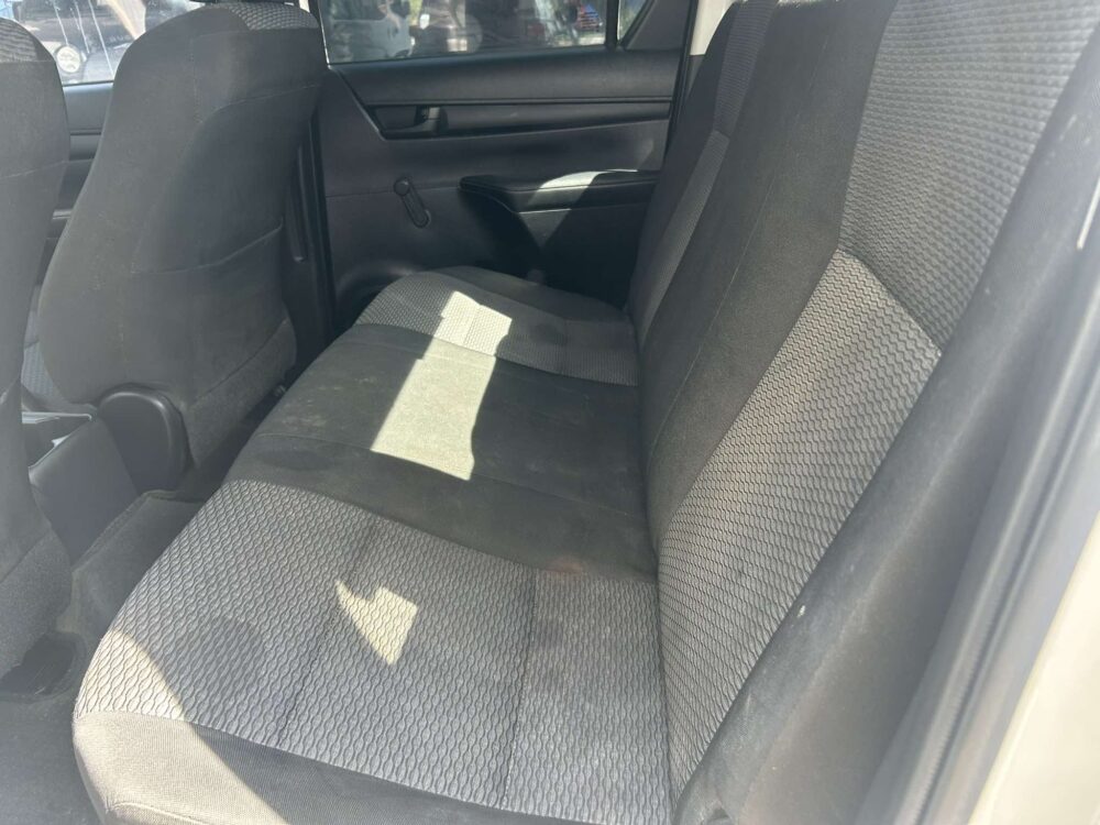 2020 TOYOTA HILUX J DSL MANUAL TRANSMISSION