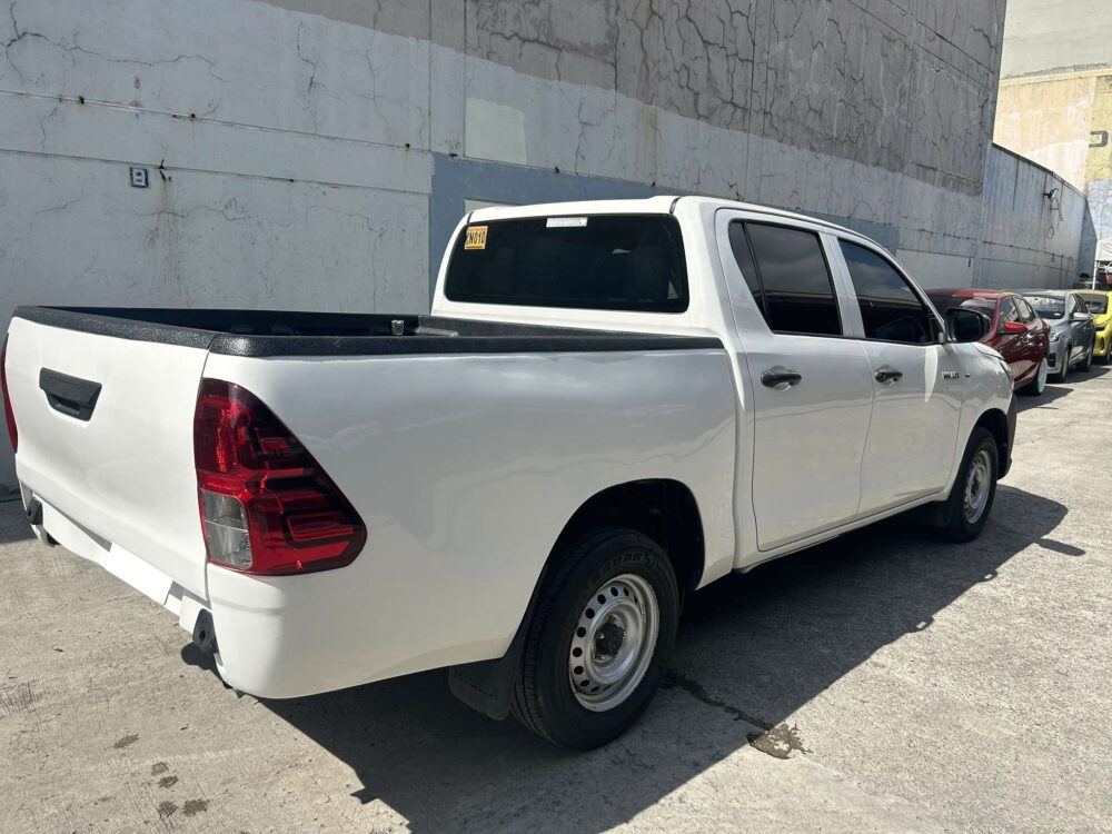 2020 TOYOTA HILUX J DSL MANUAL TRANSMISSION