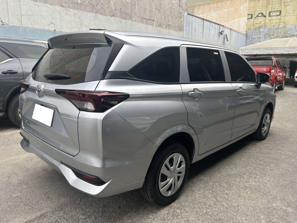2025 TOYOTA AVANZA J 11TKM ODO MANUAL TRANSMISSION