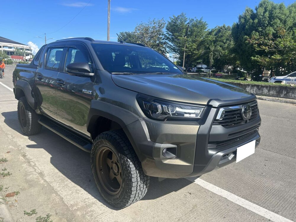2024 TOYOTA HILUX CONQUEST 10TKM ONLY DSL AUTOMATIC TRANSMISSION