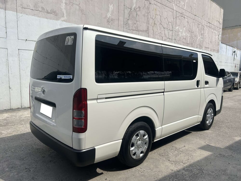 2019 TOYOTA HI ACE COMMUTER 3.0L D4D ENGINE MANUAL TRANSMISSION