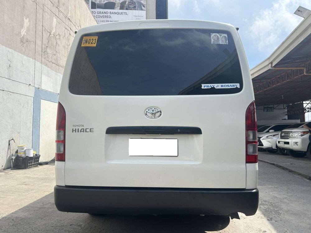 2019 TOYOTA HI ACE COMMUTER 3.0L D4D ENGINE MANUAL TRANSMISSION