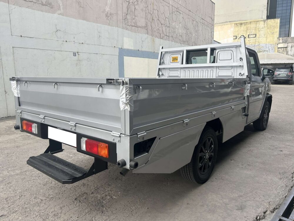 2025 BRAND TOYOTA TAMARAW DROPSIDE 9KM ONLY AUTOMATIC TRANSMISSION