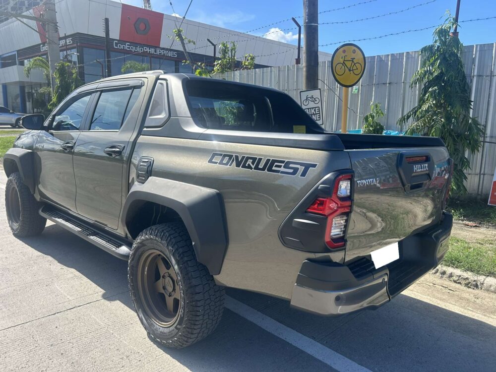 2024 TOYOTA HILUX CONQUEST 10TKM ONLY DSL AUTOMATIC TRANSMISSION