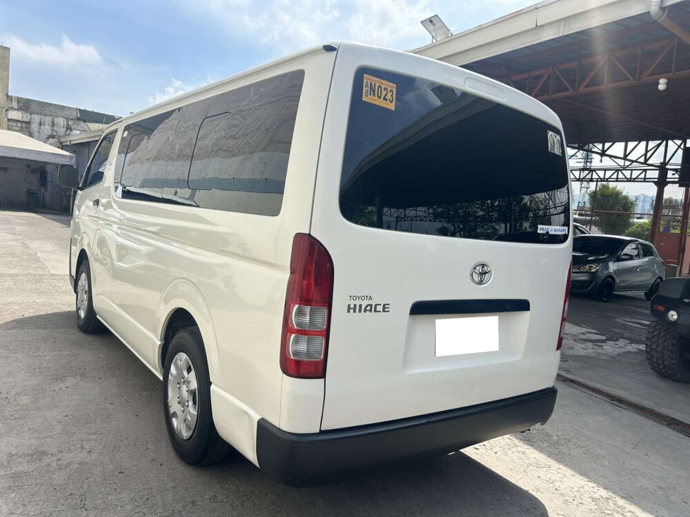 2019 TOYOTA HI ACE COMMUTER 3.0L D4D ENGINE MANUAL TRANSMISSION