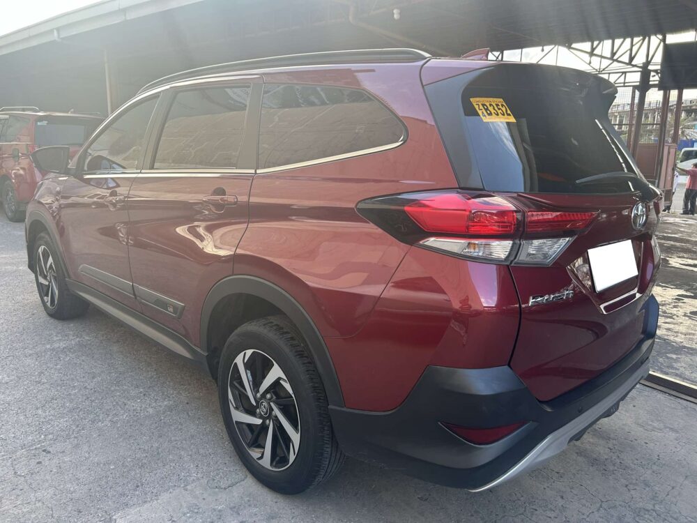 2023 TOYOTA RUSH GRS 15TKM ONLY AUTOMATIC TRANSMISSION