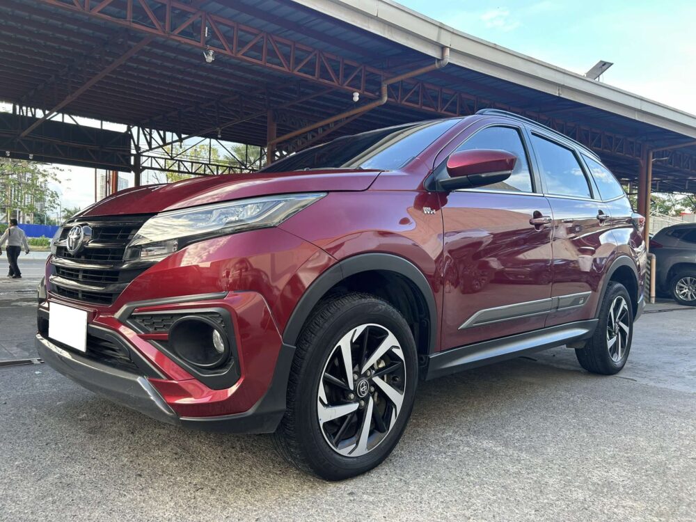 2023 TOYOTA RUSH GRS 15TKM ONLY AUTOMATIC TRANSMISSION