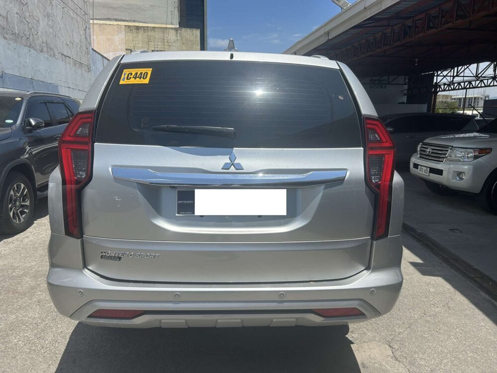 2023 MITSUBISHI MONTERO 7TKM ONLY 2.4LD 2WD MANUAL TRANSMISSION