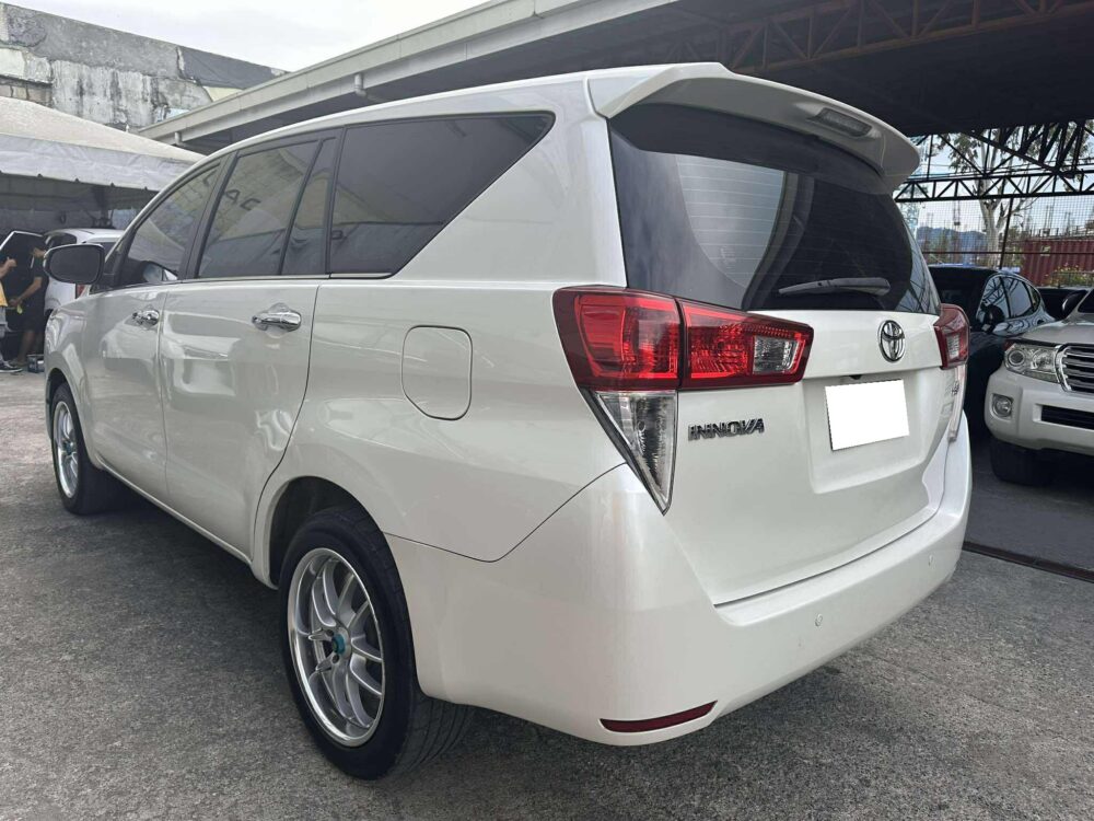 2016 TOYOTA INNOVA V 34TKM ONLY AUTOMATIC TRANSMISSION