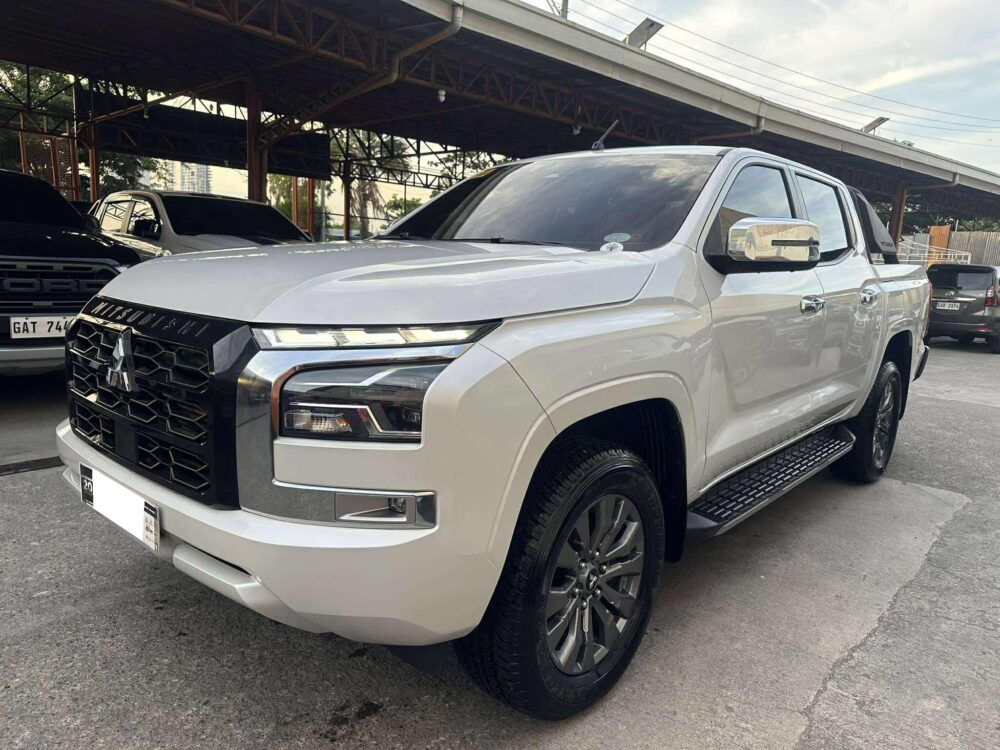 2024 MITSUBISHI TRITON GLS 2TKM ONLY AUTOMATIC TRANSMISSION