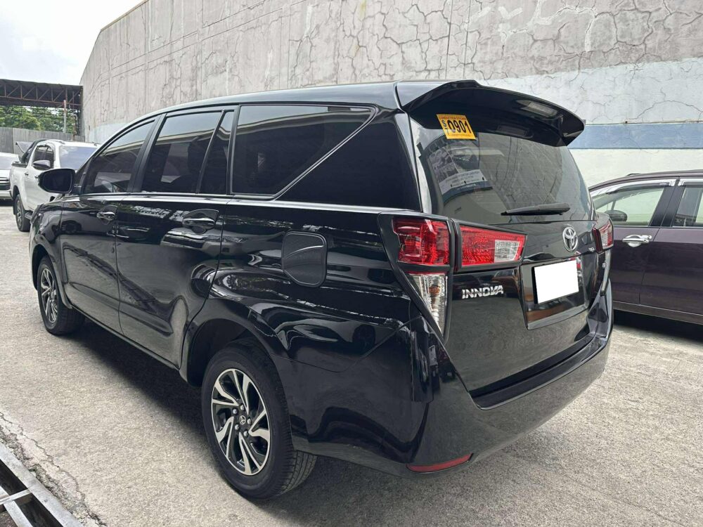 2022 TOYOTA INNOVA E 2.8L DIESEL AUTOMATIC TRANSMISSION