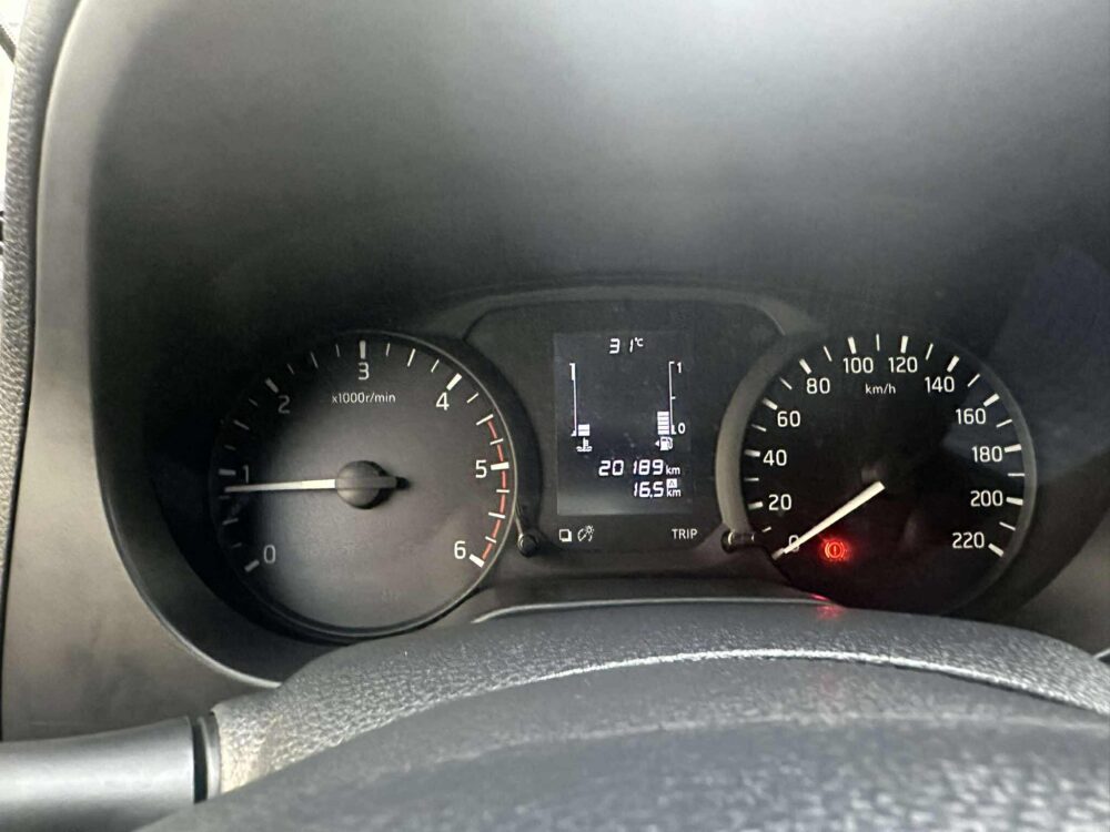 2017 NISSAN NAVARA EL 20TKM ONLY MANUAL TRANSMISSION