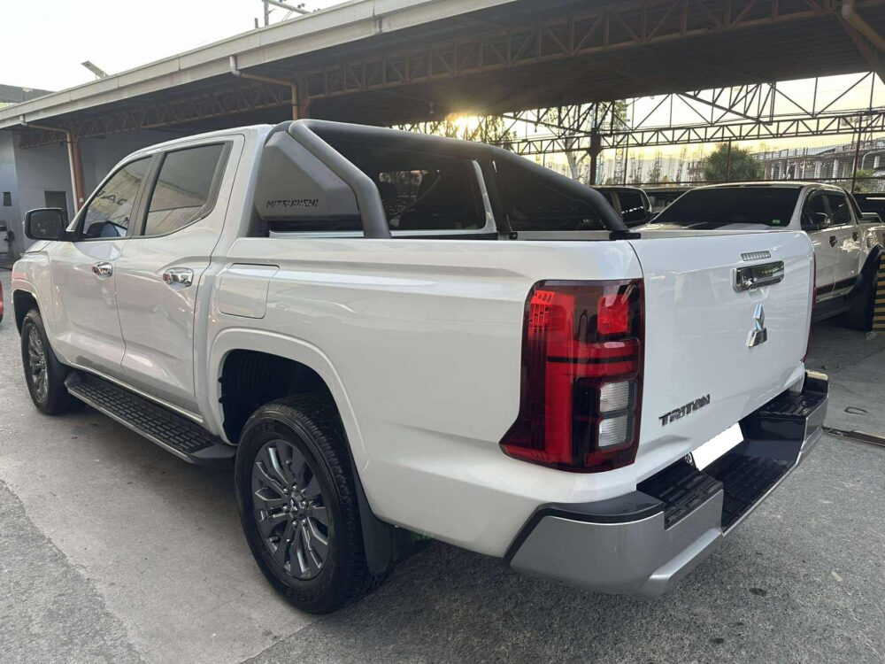 2024 MITSUBISHI TRITON GLS 2TKM ONLY AUTOMATIC TRANSMISSION