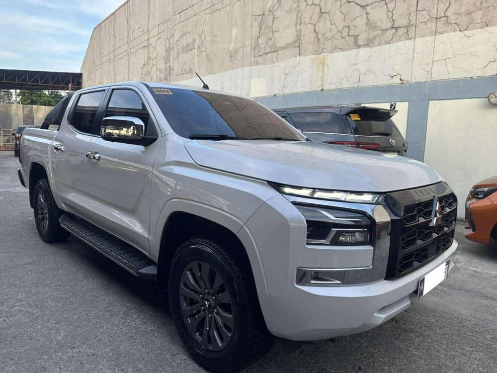 2024 MITSUBISHI TRITON GLS 2TKM ONLY AUTOMATIC TRANSMISSION