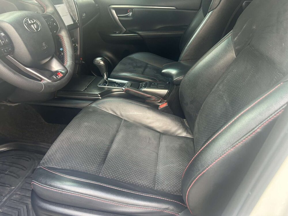 2022 TOYOTA FORTUNER GRS AUTOMATIC TRANSMISSION
