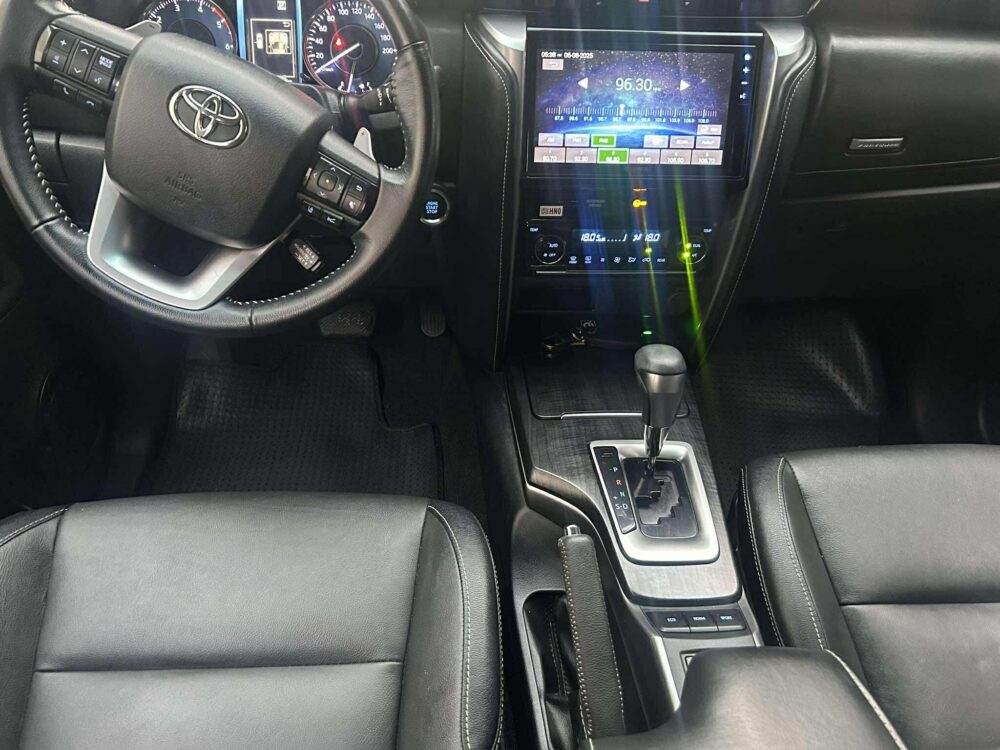 2024 TOYOTA FORTUNER Q 14TKM ONLY AUTOMATIC TRANSMISSION