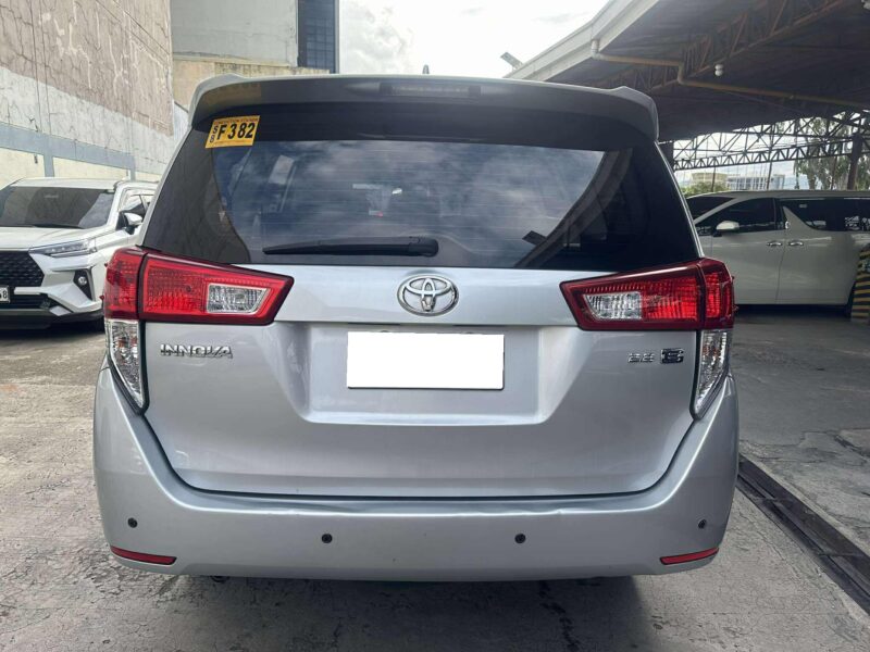 2022 TOYOTA INNOVA E 2.8L DIESEL ENGINE AUTOMATIC TRANSMISSION