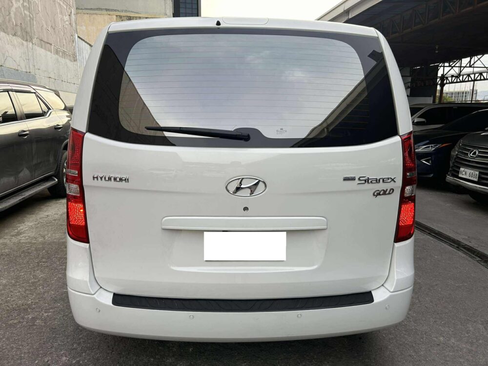 2014 HYUNDAI STAREX 2TKM ONLY MANUAL TRANSMISSION