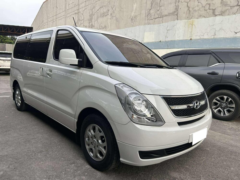 2014 HYUNDAI STAREX 2TKM ONLY MANUAL TRANSMISSION