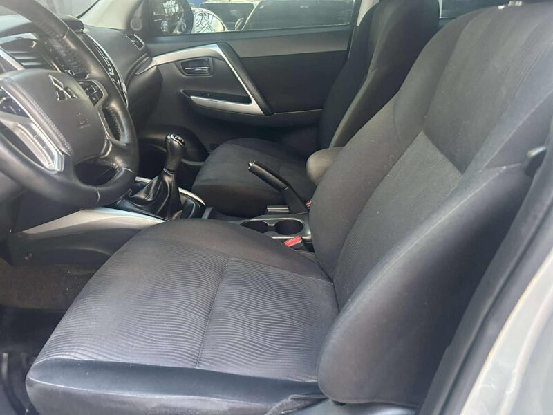 2024 ACQ MITSUBISHI MONTERO GLX MANUAL TRANSMISSION