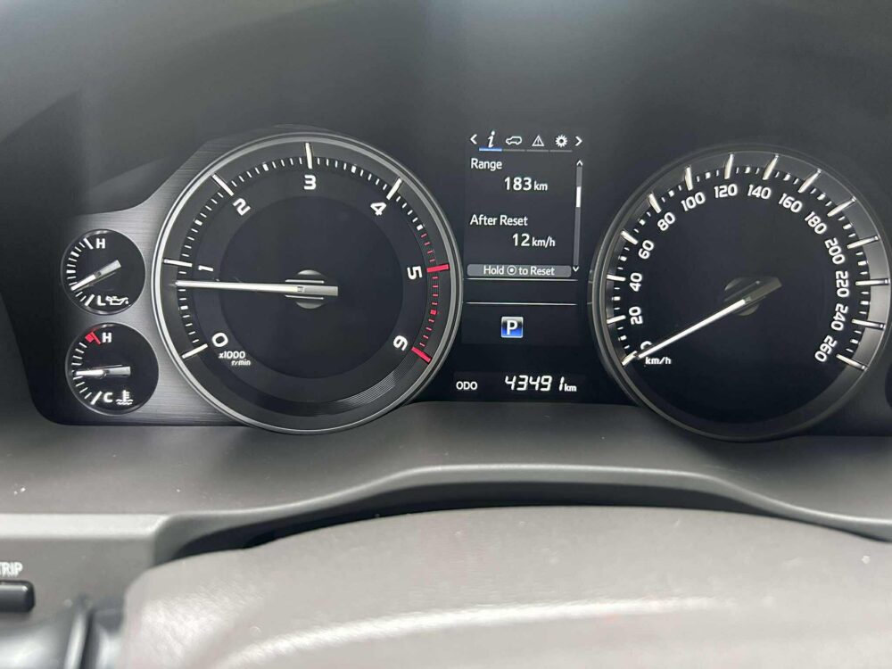 2017 TOYOTA LC200 PREMIUM 4.5L V8 DIESEL AUTOMATIC TRANSMISSION