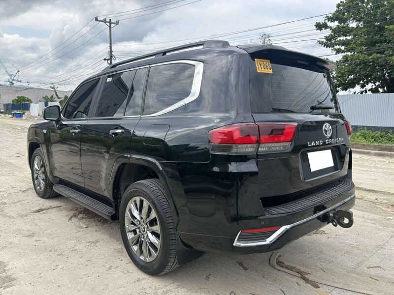 2022 TOYOTA LC 300 ZX 3.3Liter V6 TWIN TURBO AUTOMATIC TRANSMISSION