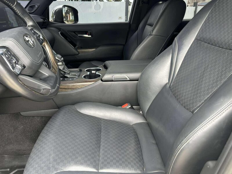 2022 TOYOTA LC 300 ZX 3.3Liter V6 TWIN TURBO AUTOMATIC TRANSMISSION