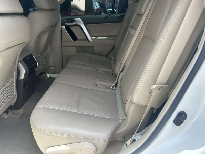 2018 TOYOTA LANDCRUISER PRADO 15TKM ONLY!!!! AUTOMATIC TRANSMISSION