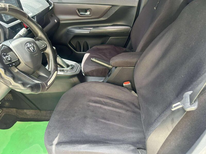 2024 TOYOTA AVANZA 1.3L E VARIANT AUTOMATIC TRANSMISSION