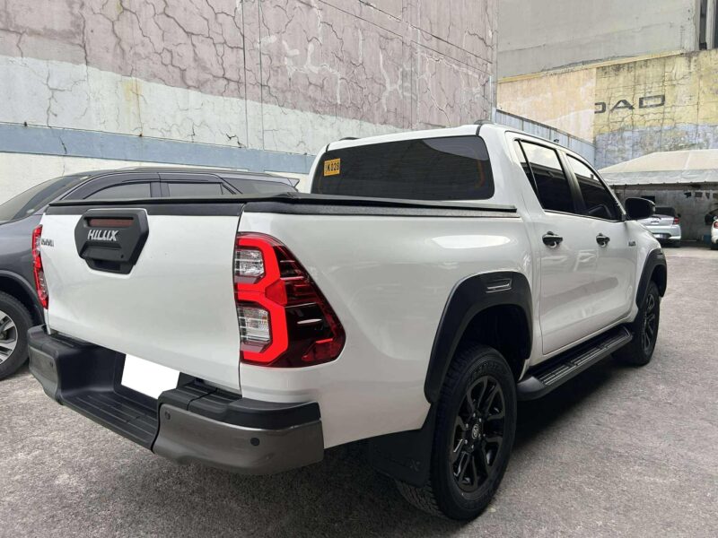 2022 TOYOTA HILUX CONQUEST 2.8L DIESEL 4x4 MANUAL TRANSMISSION