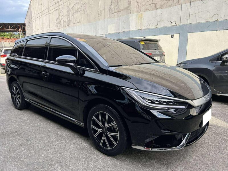 2025 BYD EMAX7 PREMIUM 1700KM ONLY