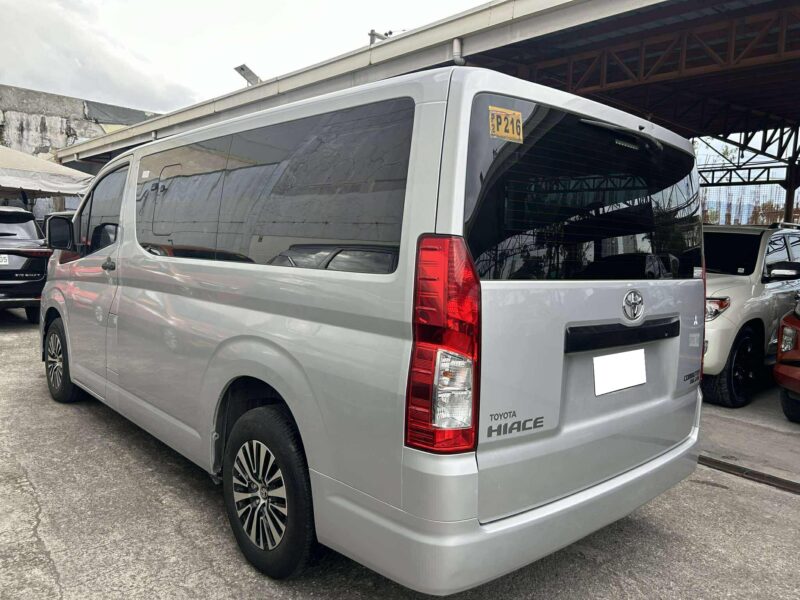 2019 TOYOTA HI ACE COMMUTER DELUXE 2.8L DIESEL ENGINE MANUAL TRANSMISSION