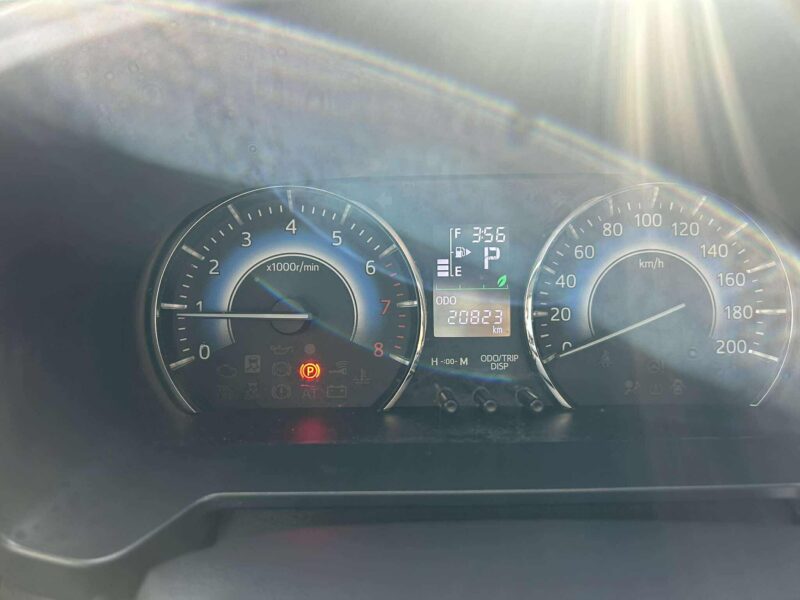 2022 TOYOTA RUSH GRS 20TKM ONLY AUTOMATIC TRANSMISSION