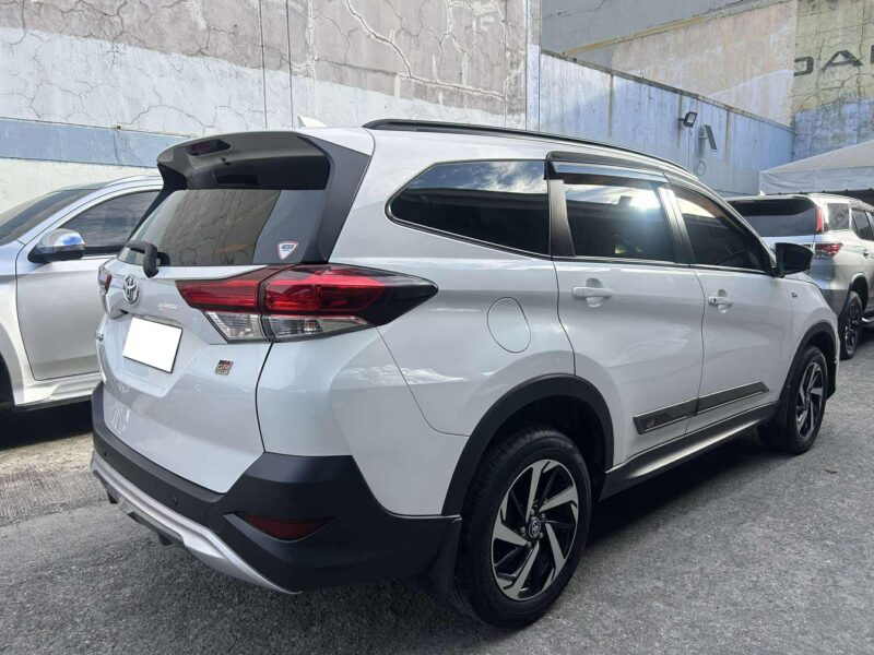 2022 TOYOTA RUSH GRS 20TKM ONLY AUTOMATIC TRANSMISSION