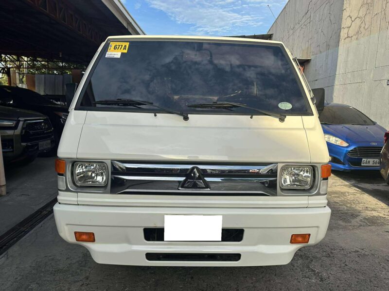 2024 MITSUBISHI L300 FB 5TKM ONLY MANUAL TRANSMISSION