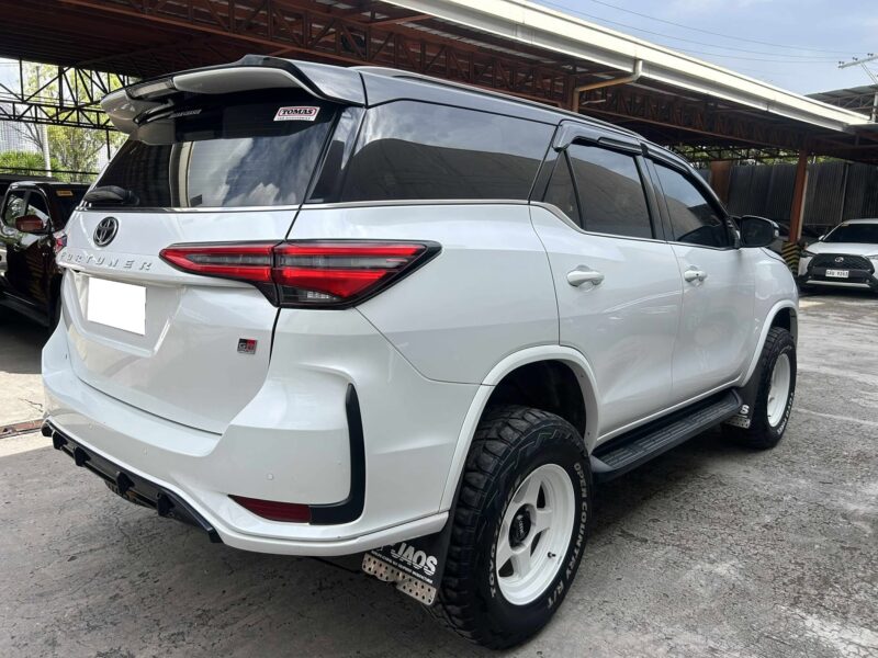 2023 TOYOTA FORTUNER GRS 2.8L 4x4 16TKM ONLY!!!! AUTOMATIC TRANSMISSION