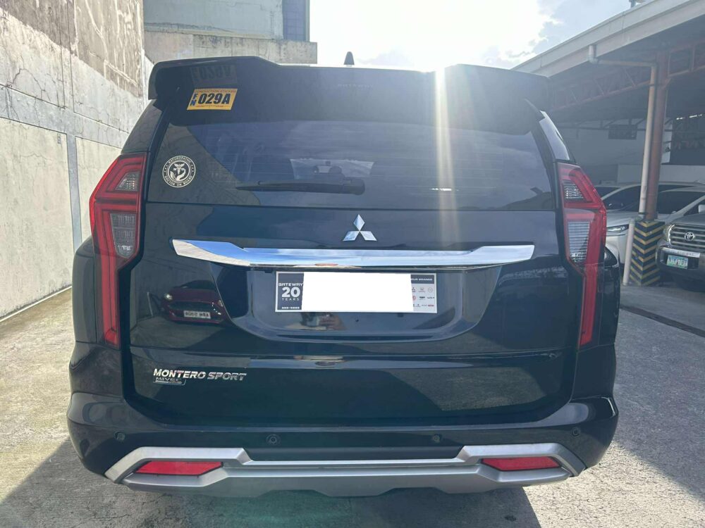2025 MITSUBISHI MONTERO GLS 10TKM ODO AUTOMATIC TRANSMISSION