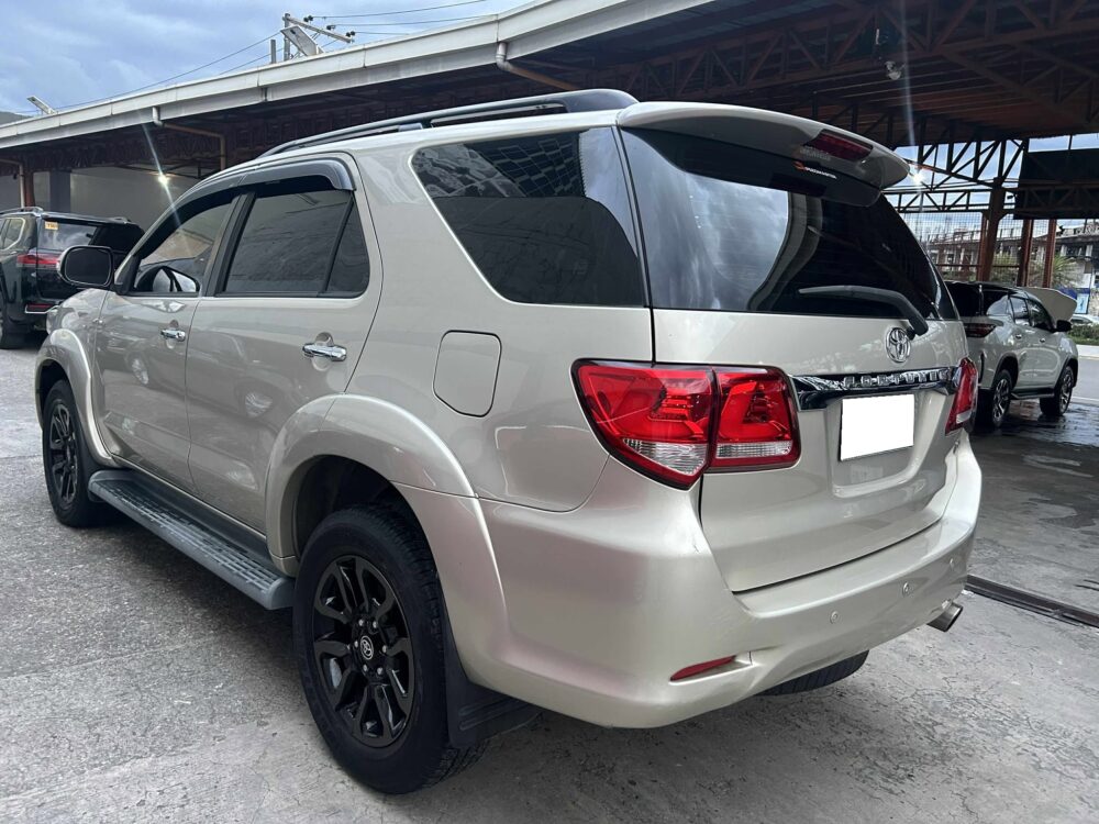 2014 TOYOTA FORTUNER 2.5L DIESEL V AUTOMATIC TRANSMISSION