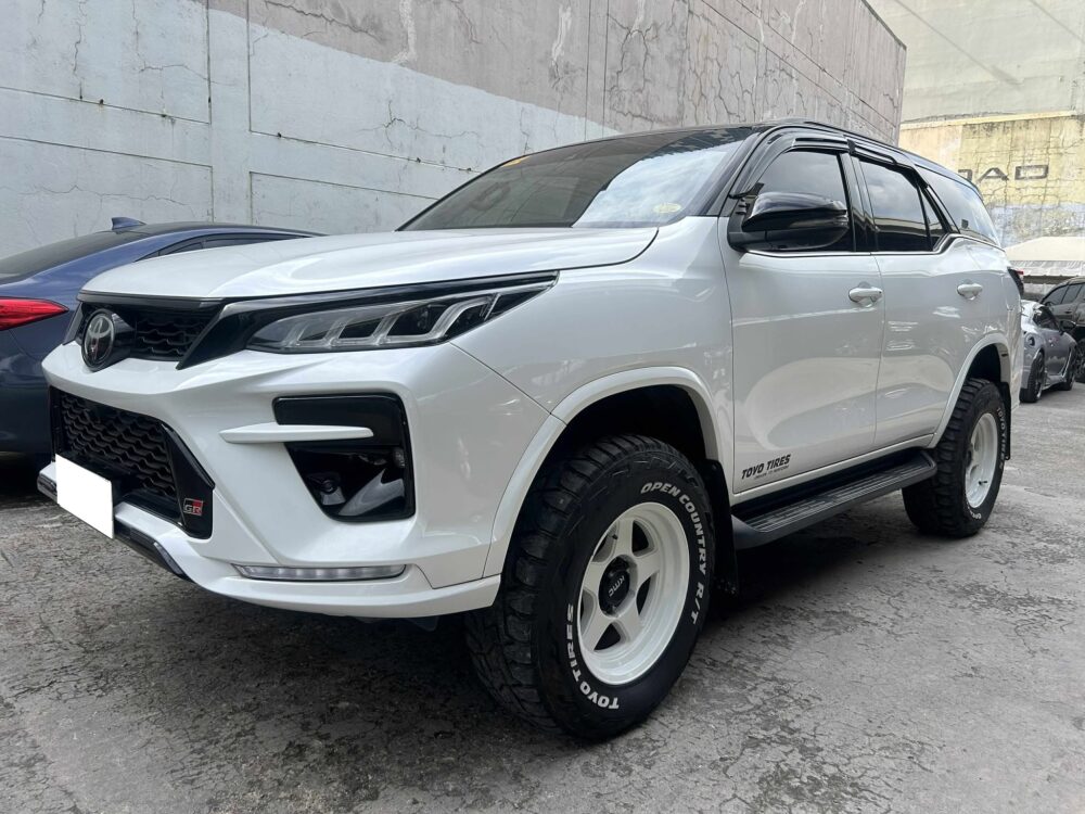 2023 TOYOTA FORTUNER GRS 2.8L 4x4 16TKM ONLY!!!! AUTOMATIC TRANSMISSION