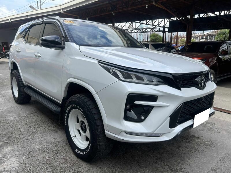 2023 TOYOTA FORTUNER GRS 2.8L 4x4 16TKM ONLY!!!! AUTOMATIC TRANSMISSION
