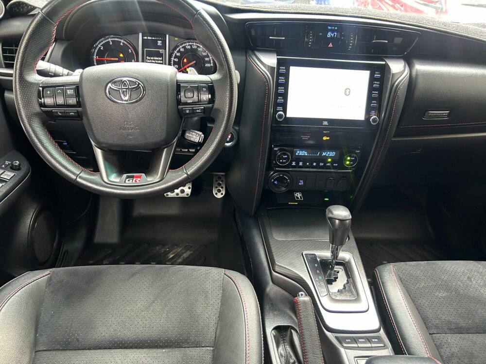 2023 TOYOTA FORTUNER GRS 2.8L 4x4 16TKM ONLY!!!! AUTOMATIC TRANSMISSION
