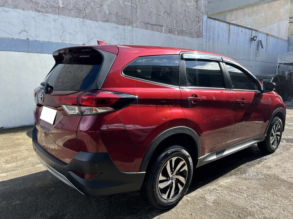 2022 TOYOTA RUSH E 8TKM ONLY!!!! MANUAL TRANSMISSION