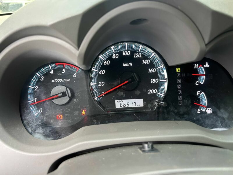 2012 TOYOTA FORTUNER 2.5L G DIESEL 66TKM ONLY AUTOMATIC TRANSMISSION