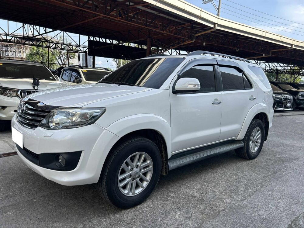 2012 TOYOTA FORTUNER 2.5L G DIESEL 66TKM ONLY AUTOMATIC TRANSMISSION